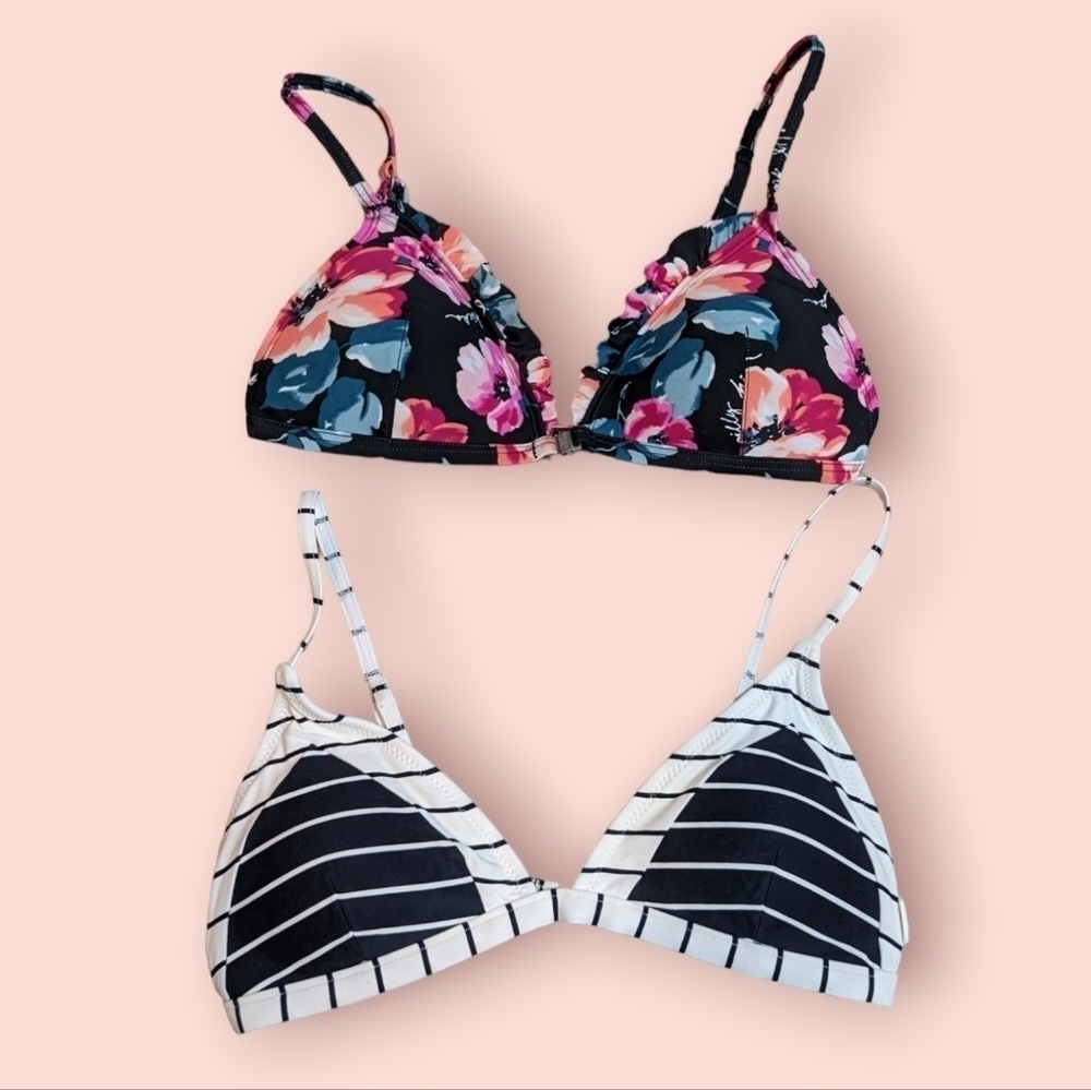 Gilly Hicks Triangle Ruffle Bikini Top & Rip Curl Surf Bikini Top (2 Swim Tops)